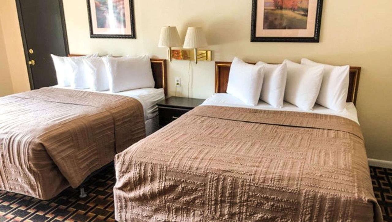 Colonial Hotel Ellsworth